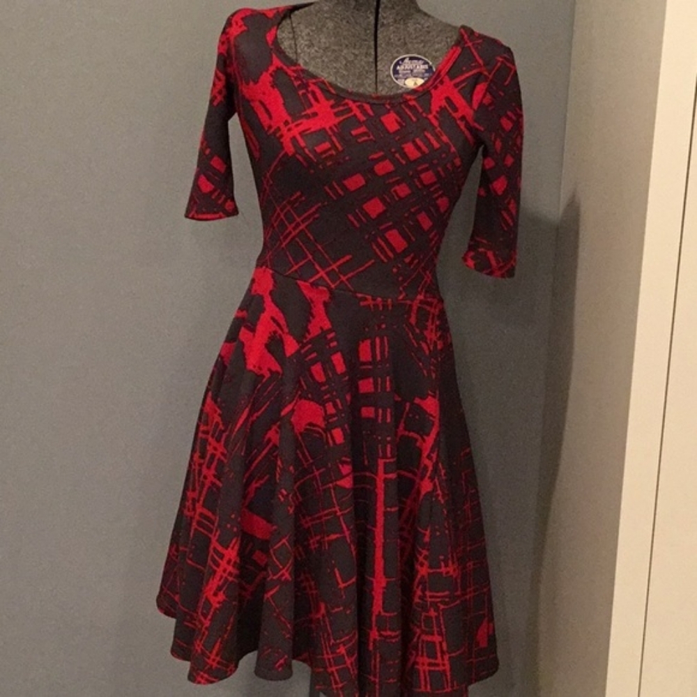 LuLaRoe Nicole Dress